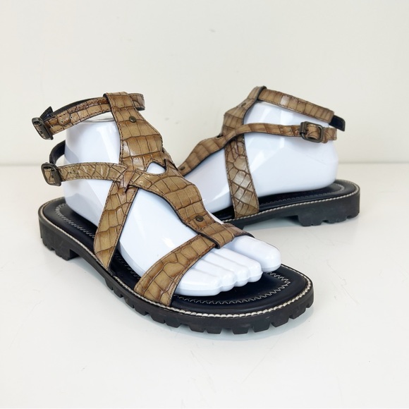 Donald J. Pliner Shoes - Donald Pliner ‘Gazit’ Leather Gladiator Sandals Size 8 Like New
